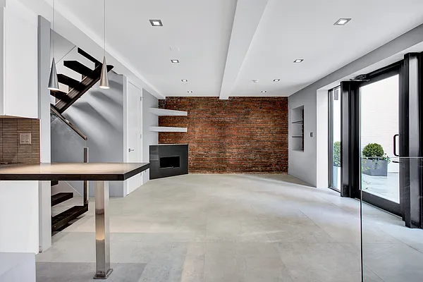 Rented by Centennial Properties NY | media 8