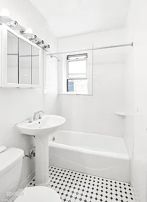 Rented by Citi Habitats | media 25