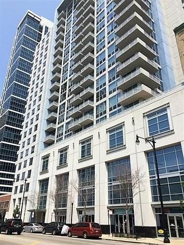 1st image of 1305 S Michigan Ave APT 1104
