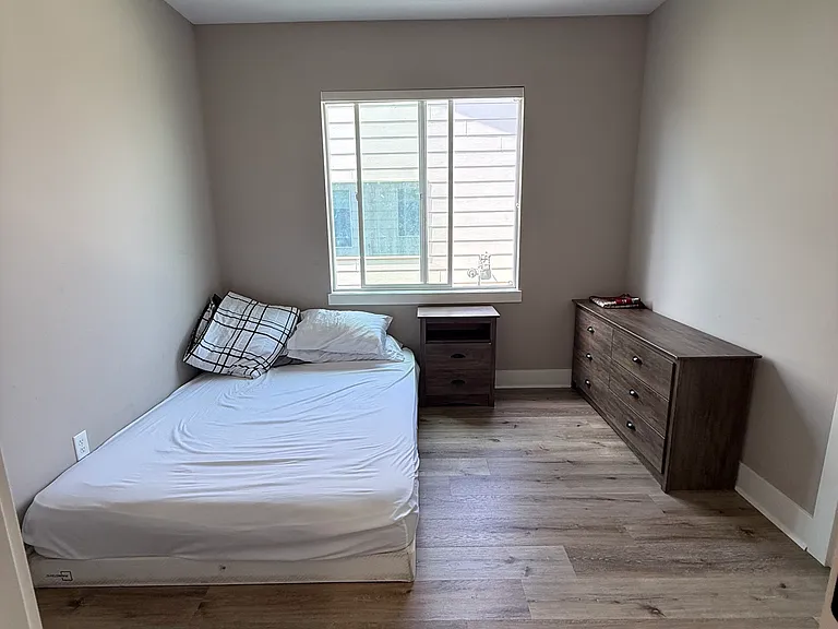 5527 N Sandkey St — Photo 16