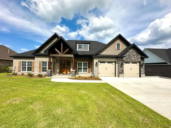 334 Lakes Dr, Enterprise, AL 36330