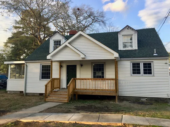 2232 Ferndale Rd, Chesapeake, VA 23323