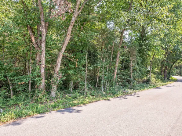 000 Kays Lane, Hollister, MO 65672