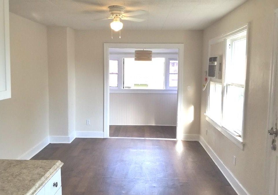 1st image of 620 15th St N #3