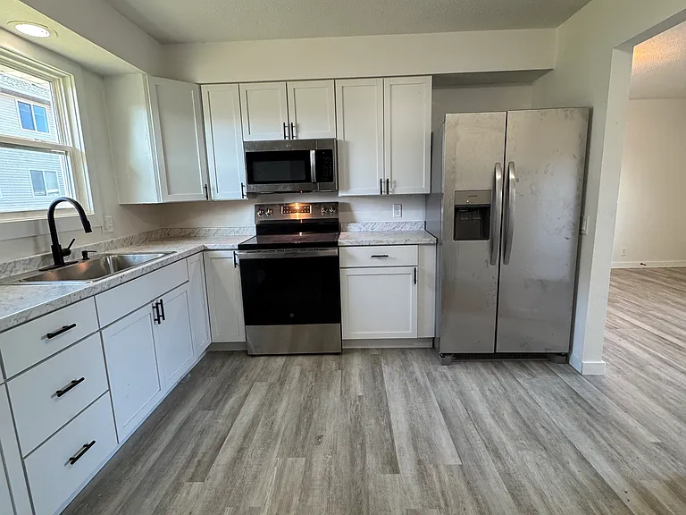 403 Rennaker St #7 — Photo 2