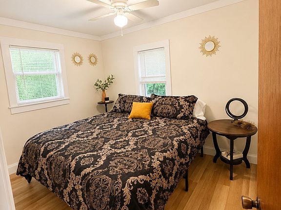 5th image of 28 Elm St #1