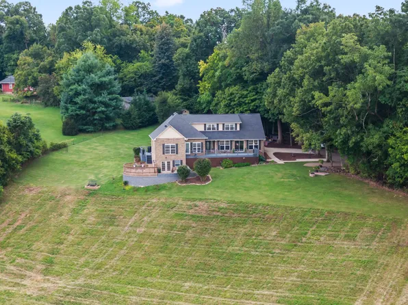 915 Normandy Rd, Normandy, TN 37360