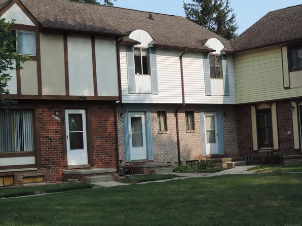 8432 Hickory Dr, Sterling Heights, MI 48312