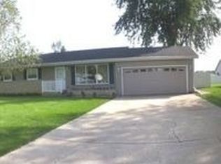 658 E Columbine Dr, Beloit, WI 53511