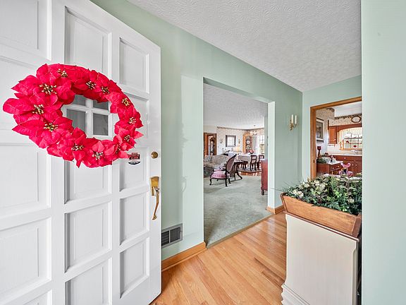 2nd image of 2902 Ranch Rd