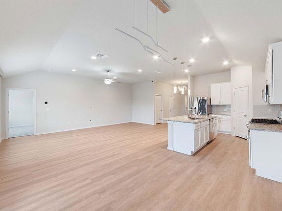 4th image of 13309 Arbor Hill Cv