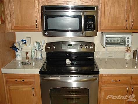 GE RANGE AND MICROWAVE