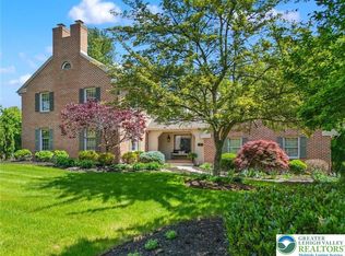 3045 Sheffield Dr, Emmaus, PA 18049