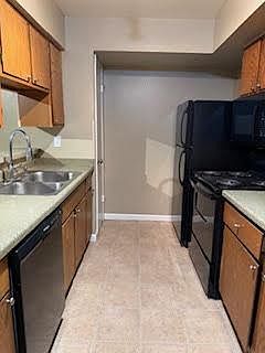 4th image of 6701 Eastridge Rd APT 916