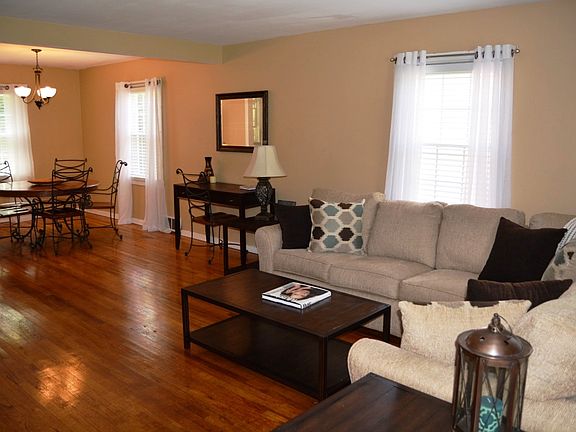 3rd image of 115 Selby Blvd