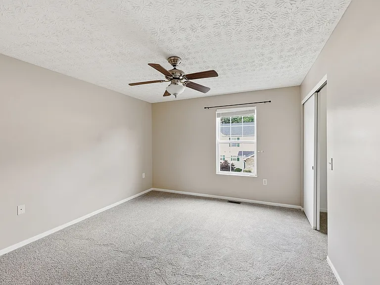 4659 Parrau Dr — Photo 11