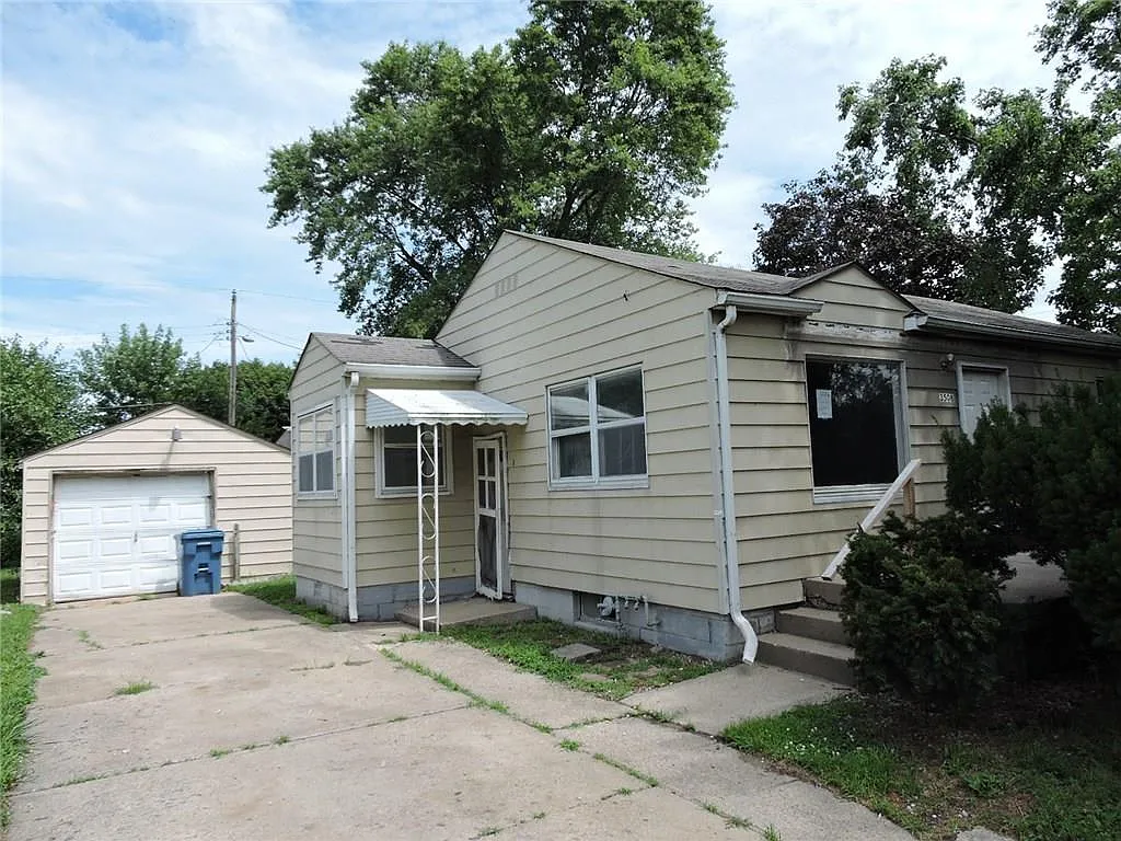 3508 Lambert St photo 1