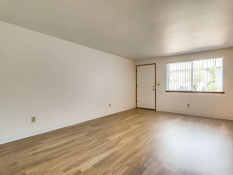 108 Village East Way SE — Photo 25
