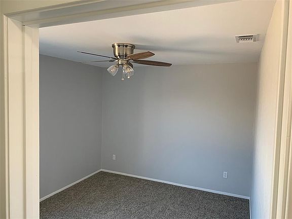 5th image of 1402 Baylor Dr