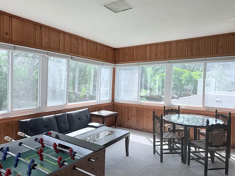 734 Harcourt Rd — Photo 23