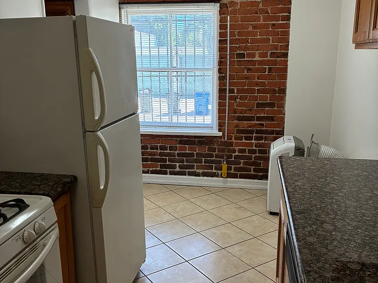 800 Las palmas LLC — Photo 5