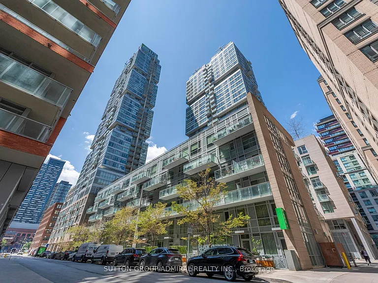 30 Nelson St #312 — Photo 2