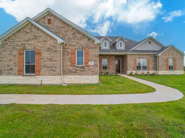 221 Marie Ln, Waxahachie, TX 75167