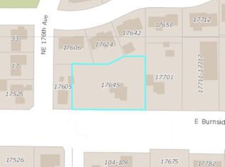 17645 E Burnside St, Portland, OR 97233