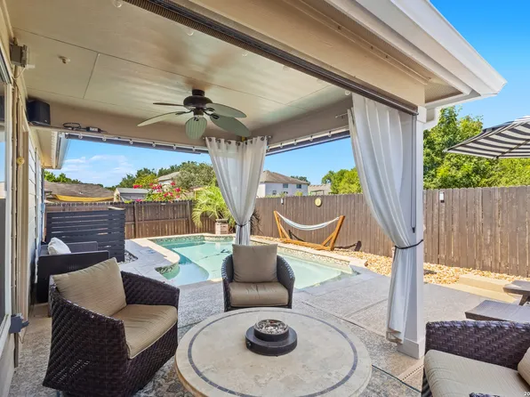 3515 WHISPER GLN, Schertz, TX 78108