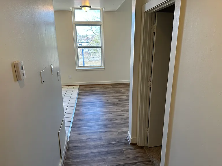 46 Main St — Photo 2