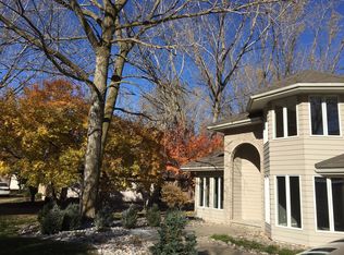 251 W Sawgrass Trl, Dakota Dunes, SD 57049