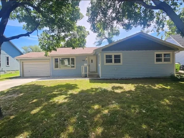 1137 S Mulberry St, Ottawa, KS 66067