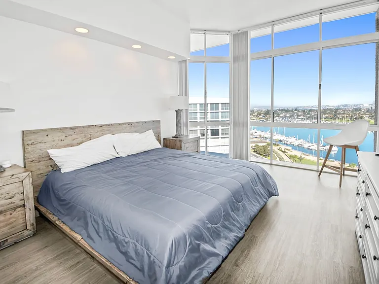 1820 Avenida Del Mundo #1608 — Photo 9