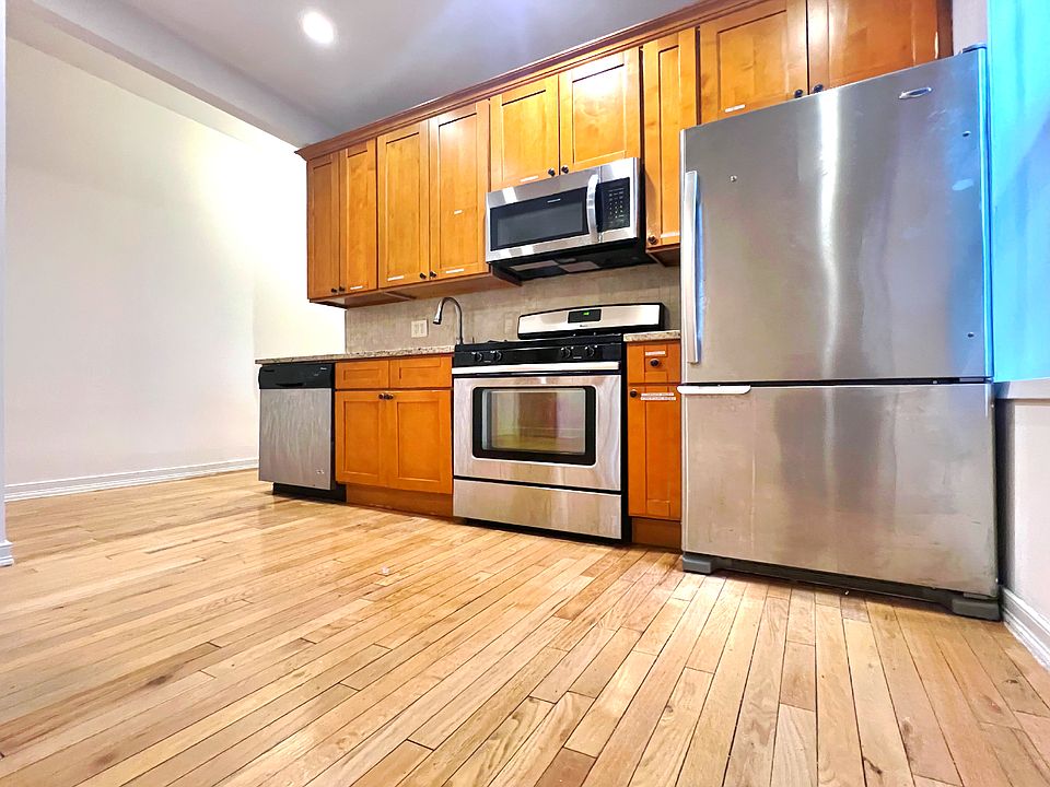 1st image of 807 8th Ave APT 1R