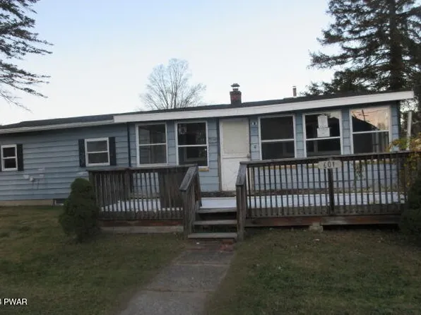 601 4th St, Matamoras, PA 18336