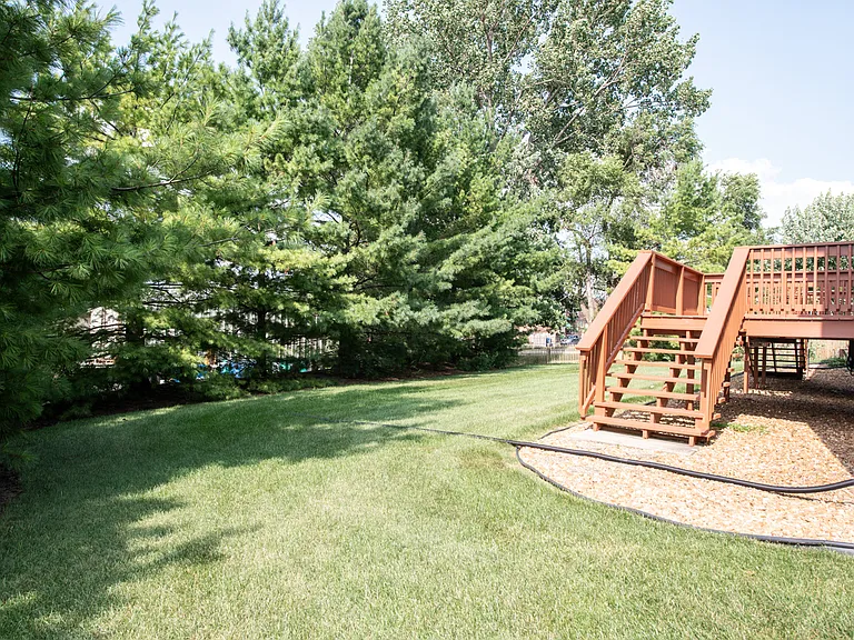 662 Chaney Ct — Photo 23