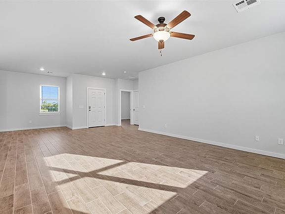 5th image of 8520 Antler Ln