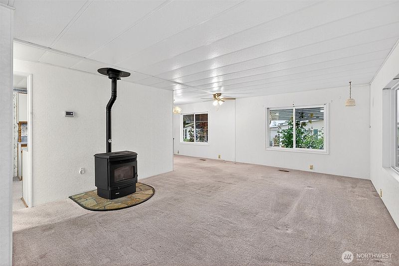 4th image of 1316 91st Avenue SE #8