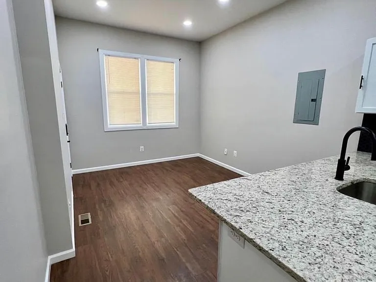3904 Aspen St #1 — Photo 3