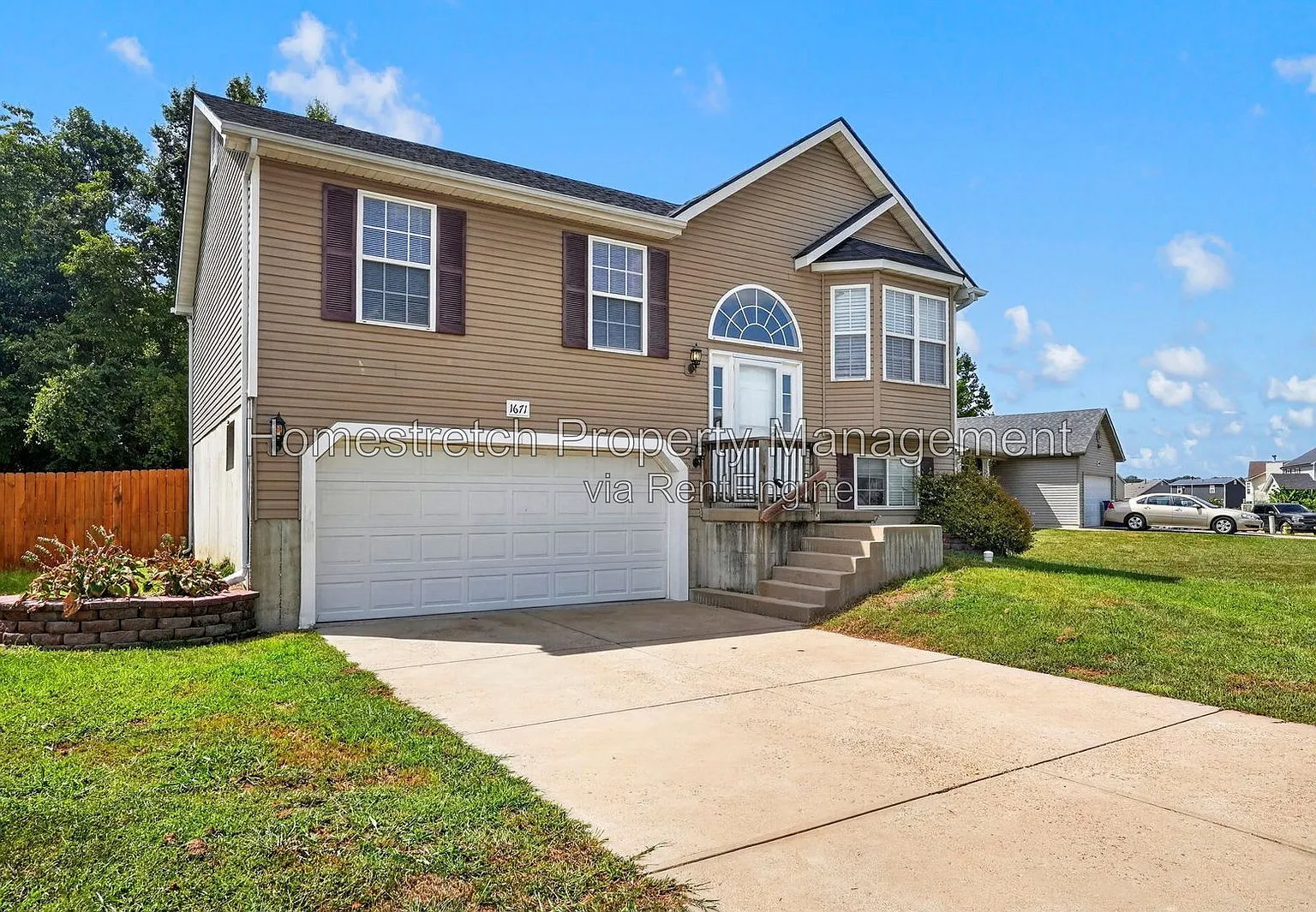 4 bed, 3.0 bath, 1964 sqft, $2,379 — Photo 4