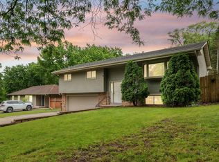1501 Circle Dr, Burnsville, MN 55337