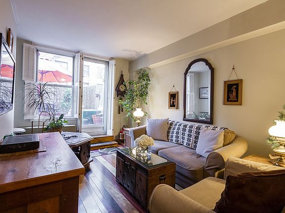 5th image of 207 E 74th St APT 1D