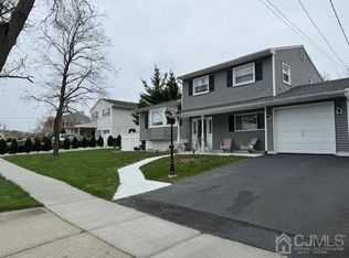 33 Owens Rd, Old Bridge, NJ 08857