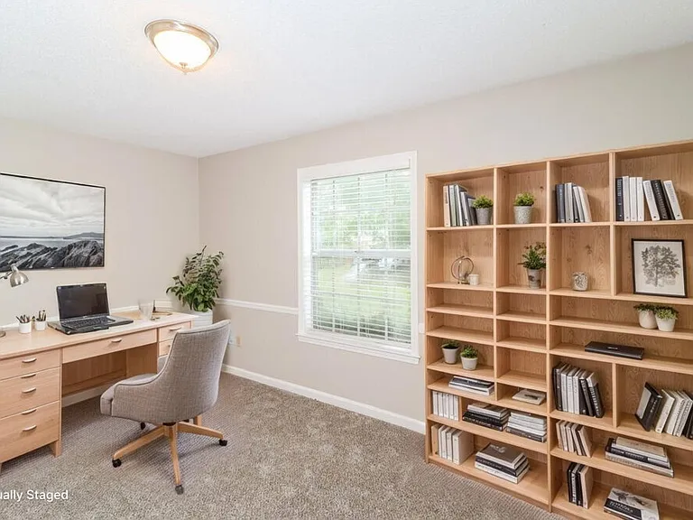6049 Lawnhill Dr — Photo 14