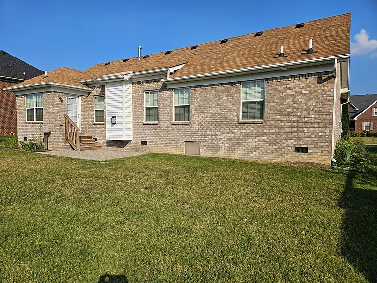 403 Persimmon Dr — Photo 6