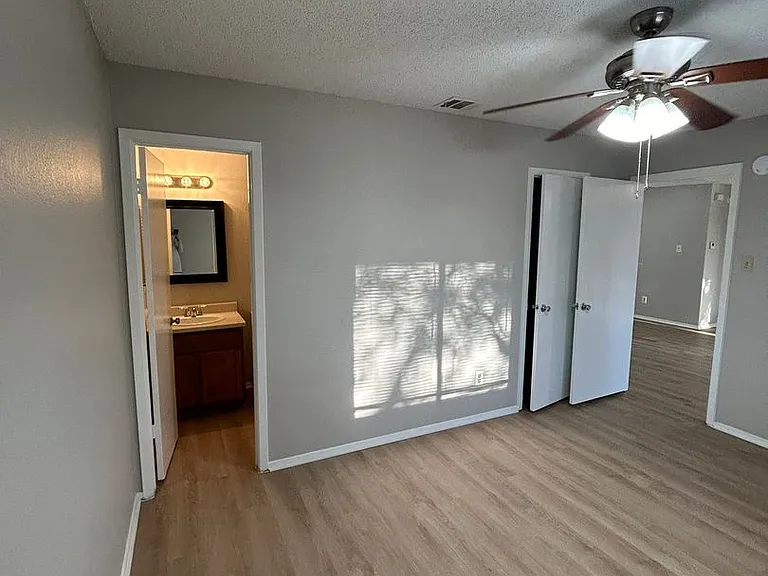 7900 W Gate Blvd — Photo 12