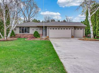 4821 S Parke Ridge Ln, Sheboygan, WI 53083