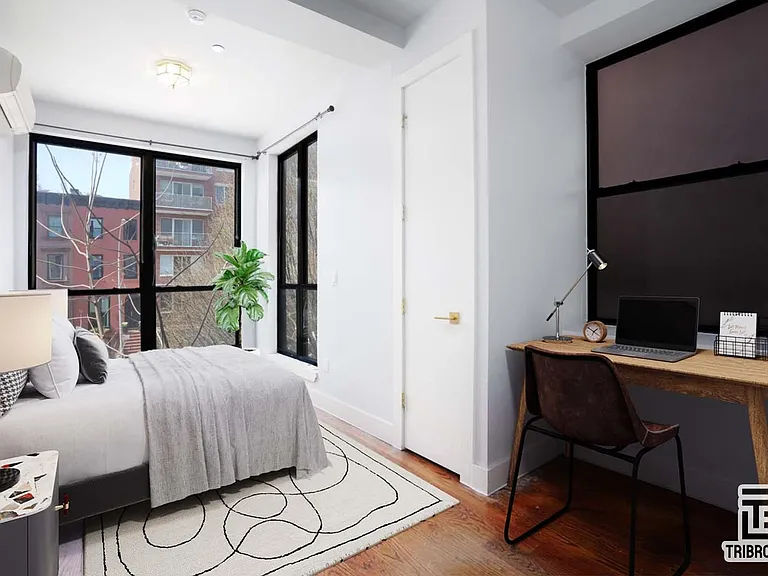 489 Washington Ave #1R — Photo 5