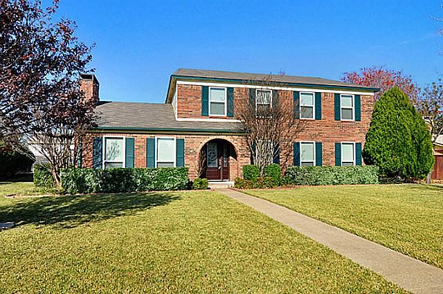 1st image of 1921 E Collins Blvd