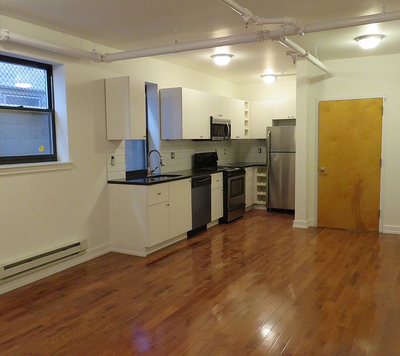 1st image of 1300 Spruce St #1B